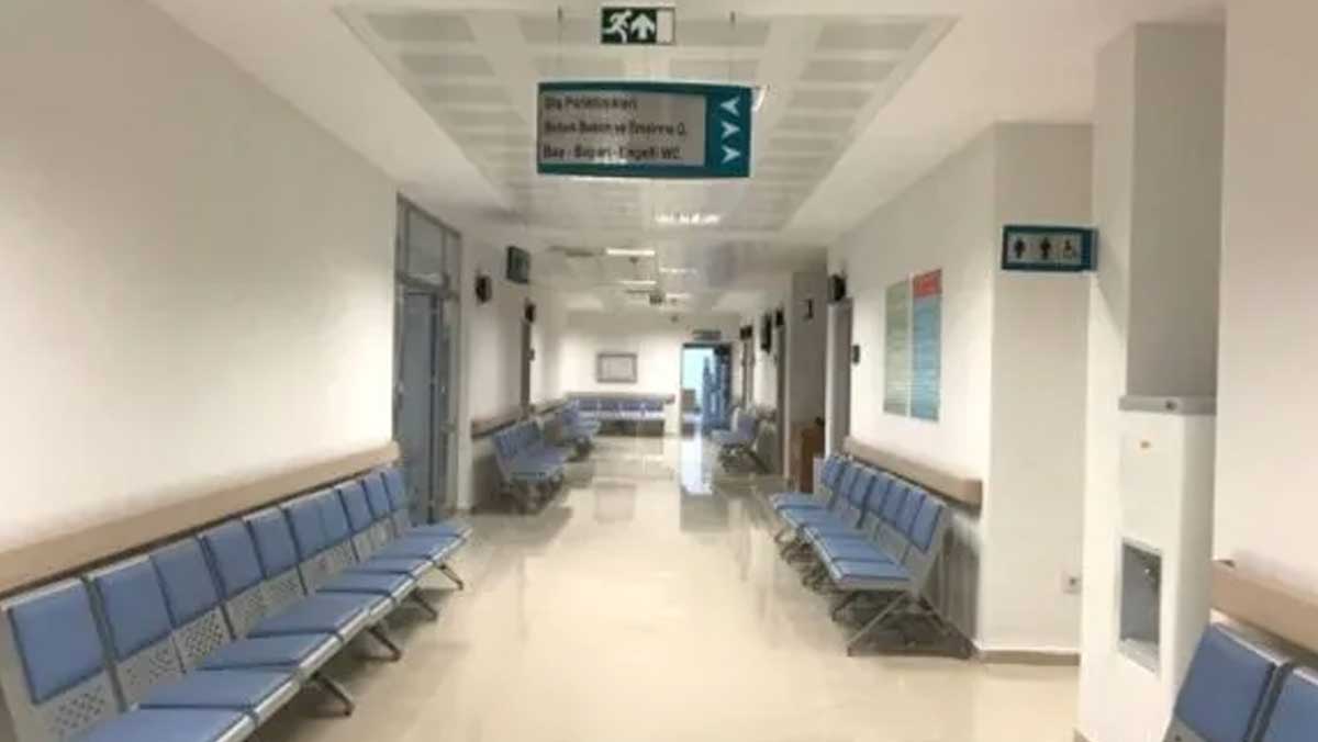 30 Ağustos'ta hastaneler açık mı kapalı mı?