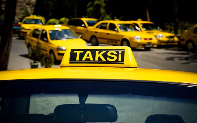 İstanbul'da taksilerde indi-bindi dönemi