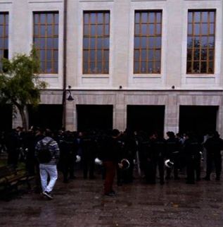 İstanbul Üniversitesi'nde Ülkücülere saldırı