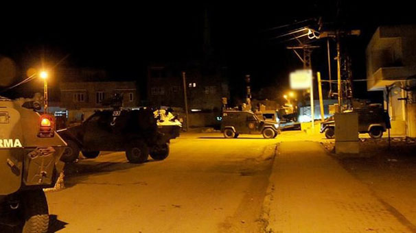 Diyarbakır'da karakola hain saldırı