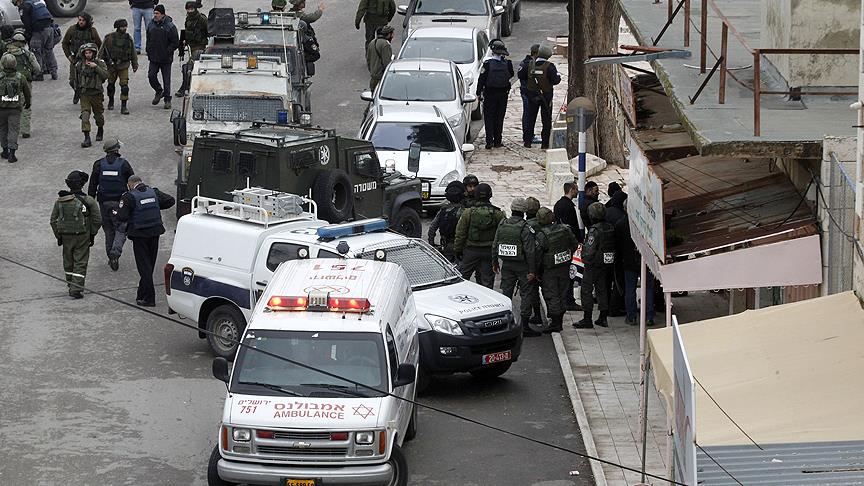 İsrail'de kamyon askerlerin bulunduğu alana girdi