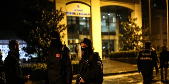 AKP İstanbul il binasına saldırı