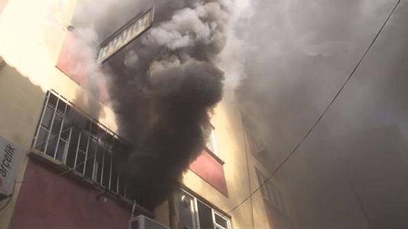 Karaköy'de yangın