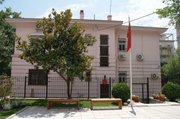 Selanik'te diplomat çiftten haber alınamıyor