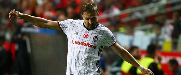 Beşiktaş, Caner Erkin'in bonservisini alıyor