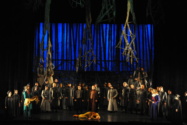 Kapanış "Faust" operası ile