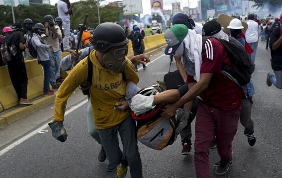 Venezuela protestolarında bilanço ağır