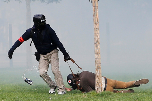 Fransa'da göstericilere polis müdahalesi