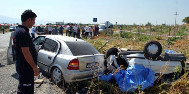 Manisa'da kaza: 2 Ölü, 7 Yaralı