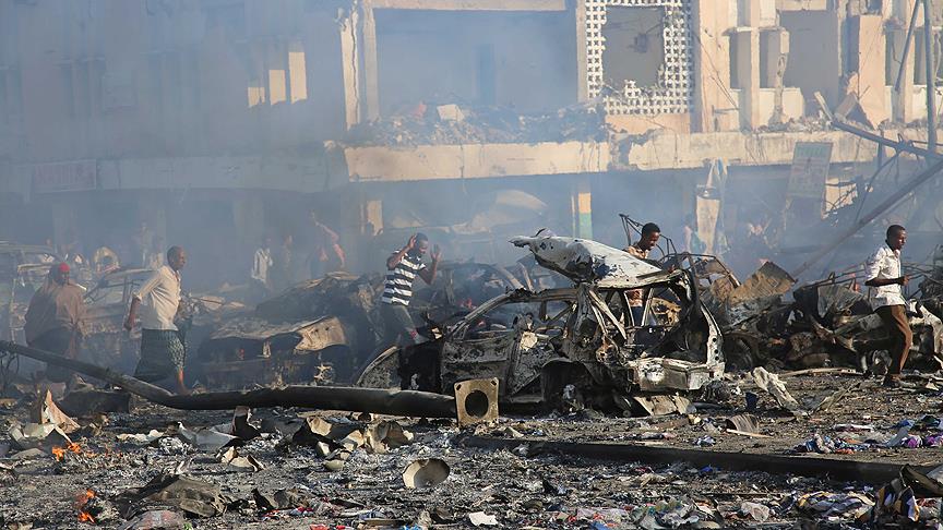 Somali'de bombalı saldırı: 23 ölü
