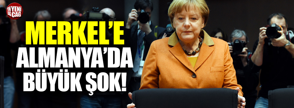 Almanya'da Merkel'e büyük şok
