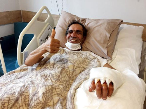 Ormanda kopan kolunu poşetleyip hastaneye gitti. Antalya'da bir cesur adamın hikayesi - Resim : 1