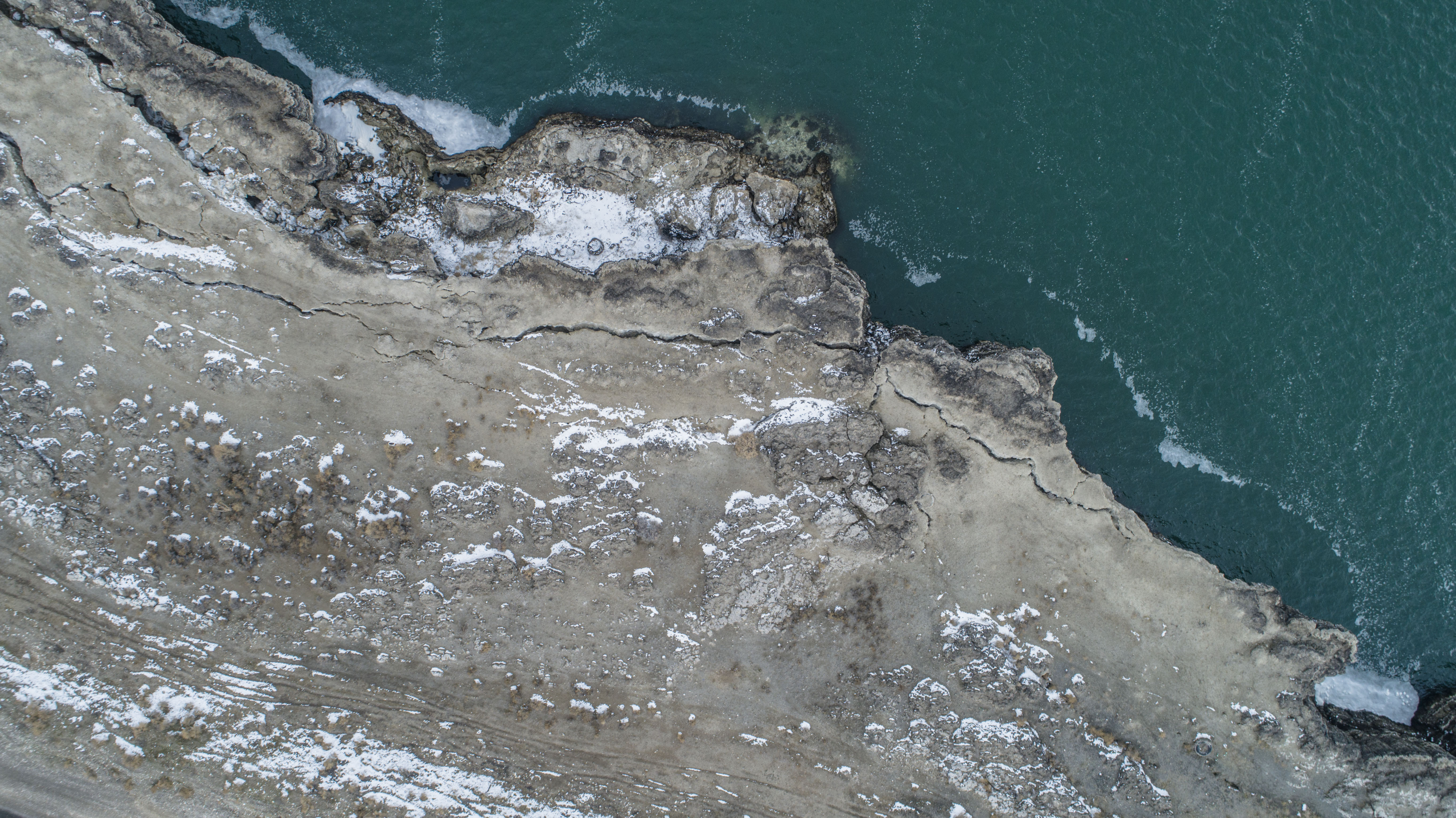 Acıgöl'ün suları 7 metre çekildi. Bölge halkı tedirgin. Prof Dr. Yaşar Eren korkusunu dile getirdi - Resim : 2