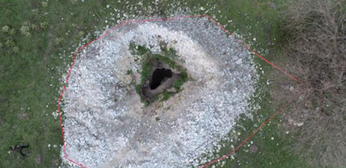 Hazine avcıları o bölgeye akın etti. İşte TEM kenarında hazine aranılan çukur - Resim : 6