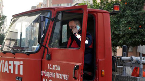 Bu kez itfaiye eri mahsur kaldı - Resim : 4