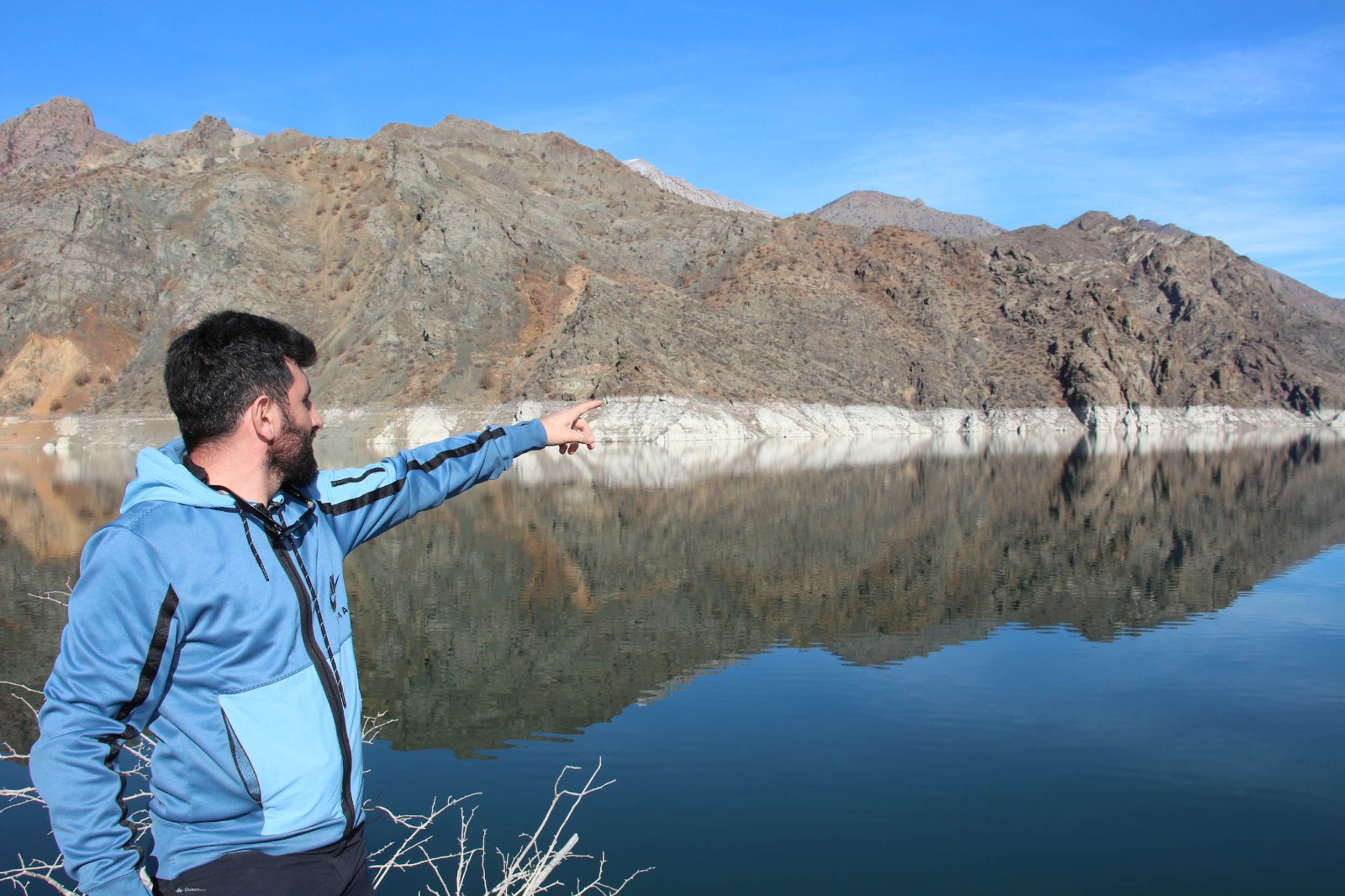 Erzurum'da sular çekilince ortaya çıktı. Görenler şaşırıp baka kaldı - Resim : 1