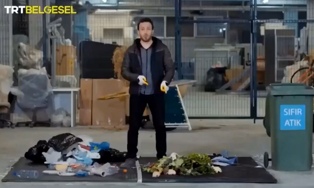 TRT çöpten çıkan yiyeceklerin nasıl tüketebileceğini açıkladı. Vatandaşa bir hakaret daha. Ayıptır yazıktır günahtır - Resim : 1