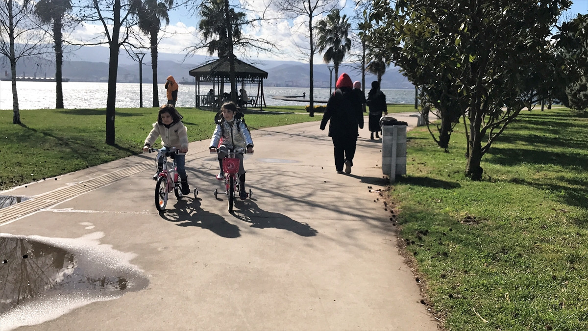 Kocaeli’de güneşli havanın tadını çıkarttılar - Resim : 2