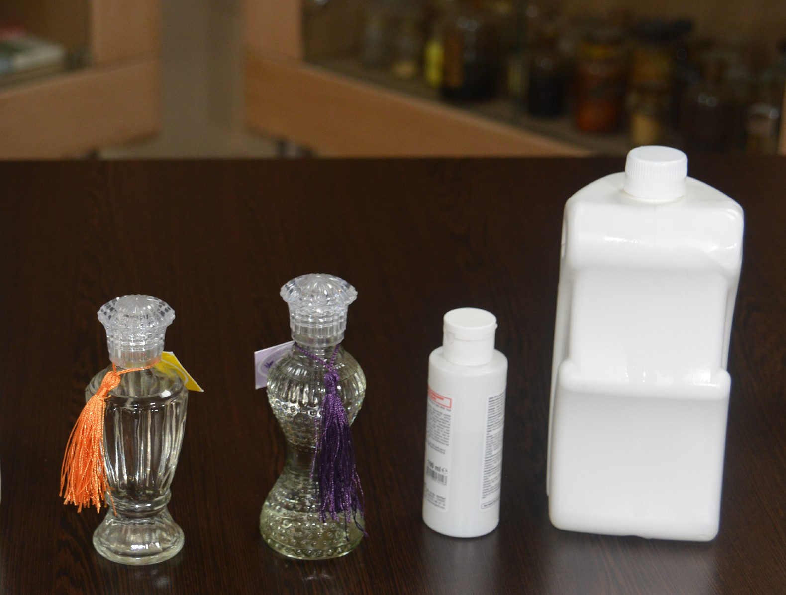 Op. Dr. Cüneyt Karaarslan açıkladı. Dezenfentanlarda büyük tehlike - Resim : 1