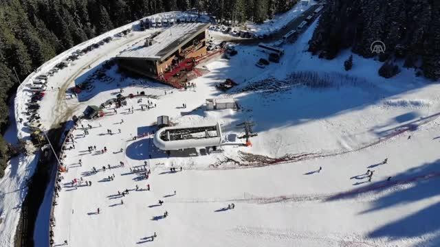Ilgaz Dağı Kayak Merkezi'ne yoğun ilgi - Resim : 3