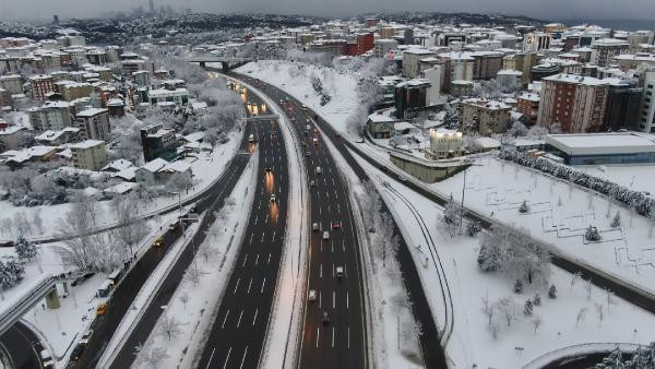 Haftanın ilk gününden şaşırtan trafik görüntüleri - Resim : 2