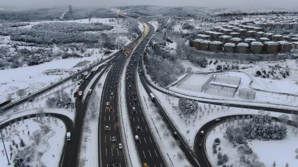 Haftanın ilk gününden şaşırtan trafik görüntüleri - Resim : 7