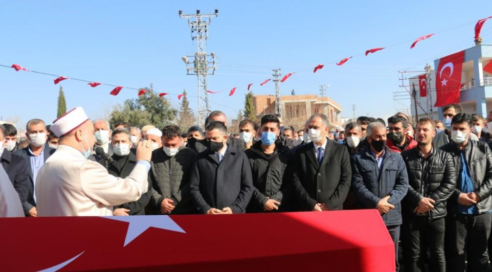 Gara şehitleri son yolculuklarına uğurlanıyor - Resim : 5