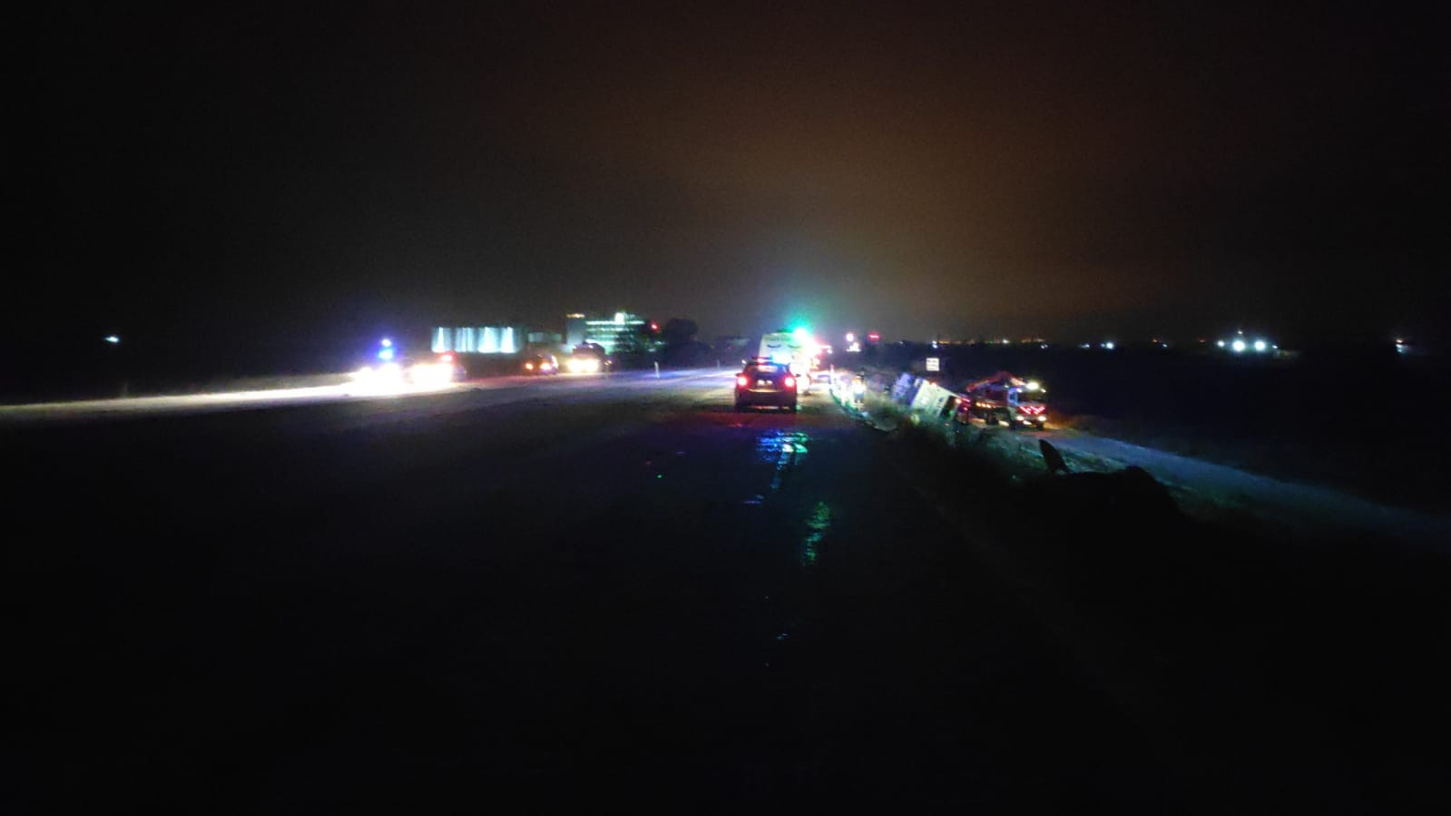 Konya'da gizli buzlanma 5 can aldı. Katliam gibi kaza - Resim : 5