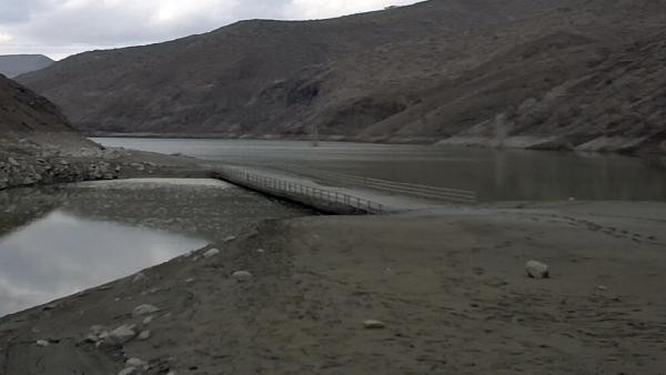 2 yıl sonra ilk kez görüldü. Sular çekilince ortaya çıktı - Resim : 2
