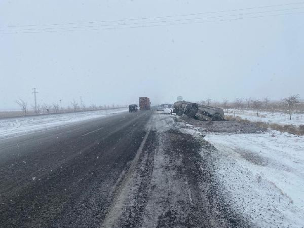 Tanker ortadan ikiye ayrıldı - Resim : 3