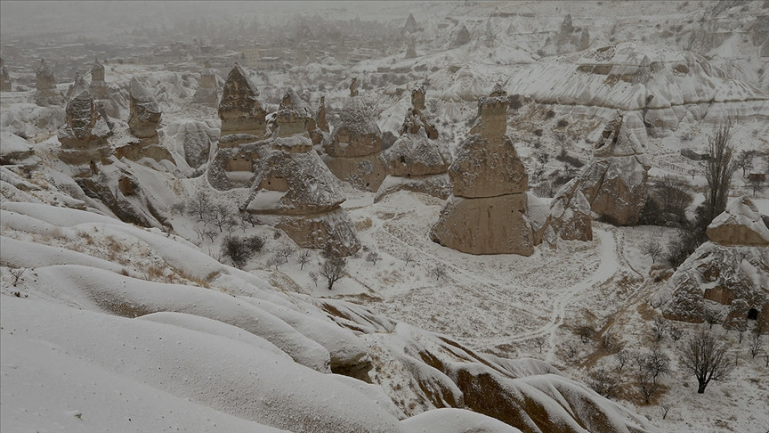 Peribacaları beyaza büründü - Resim : 3