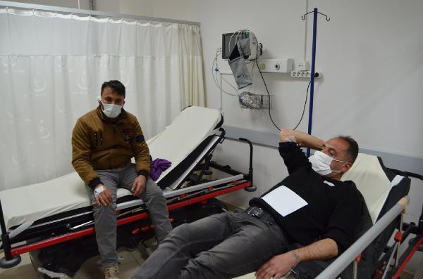 Yolcu otobüsü devrildi. Onlarca yaralı var - Resim : 2