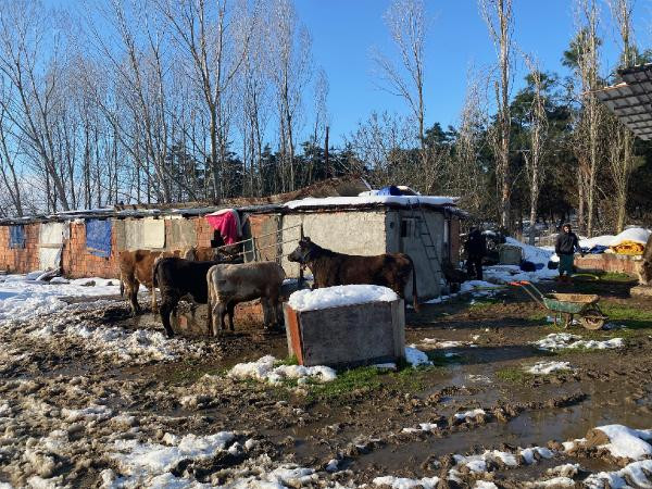 Çatı çöktü onlarcası enkaz altında kaldı - Resim : 5
