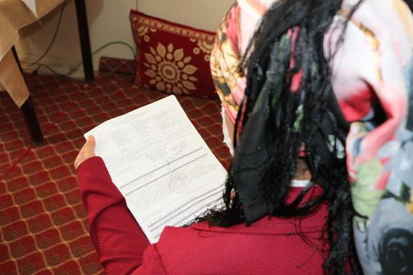 Cinsel organı ve rahmi olmadan doğdu - Resim : 2