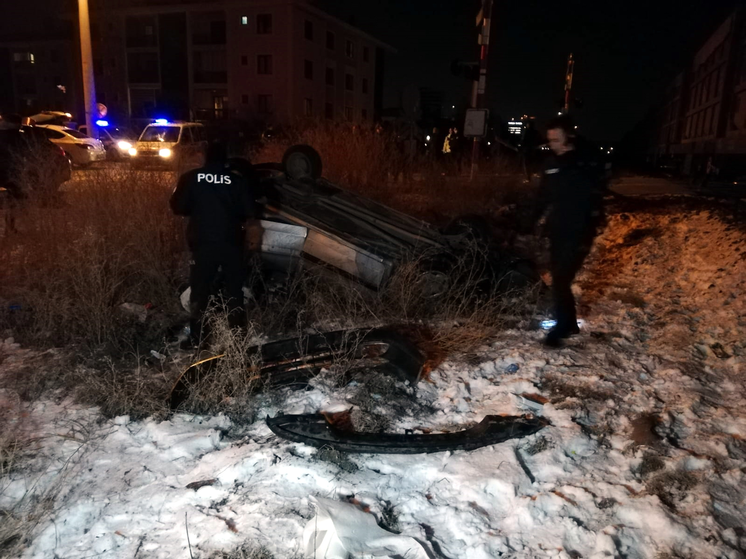 Yük treni otomobille çarpıştı - Resim : 4