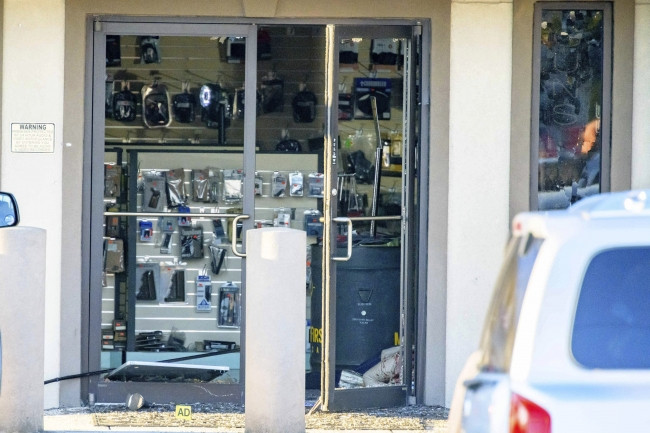 ABD'de silahlı saldırı: 3 ölü - Resim : 2