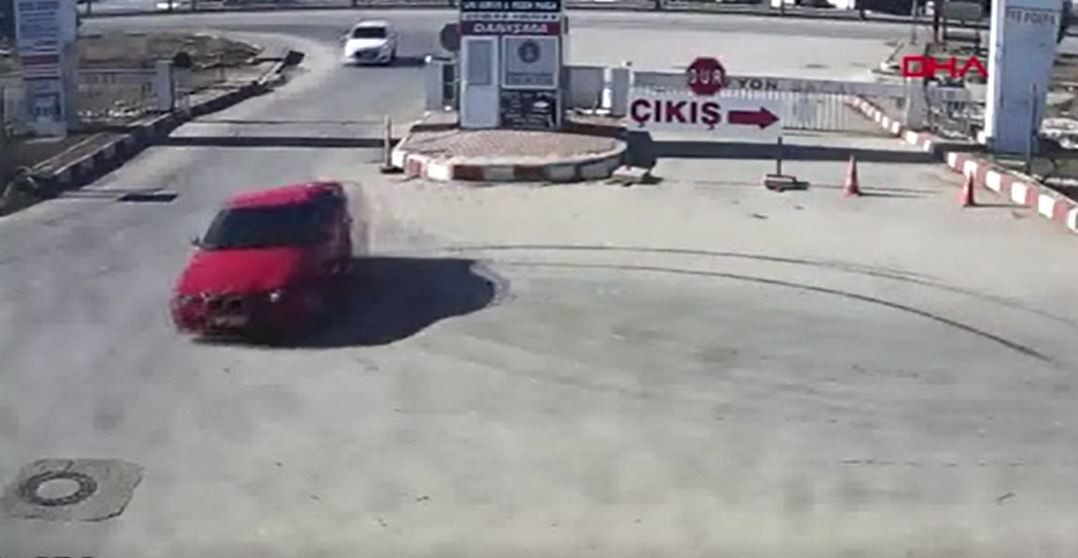 Afyon'da drift yapan sürücüye ibretlik ceza - Resim : 3