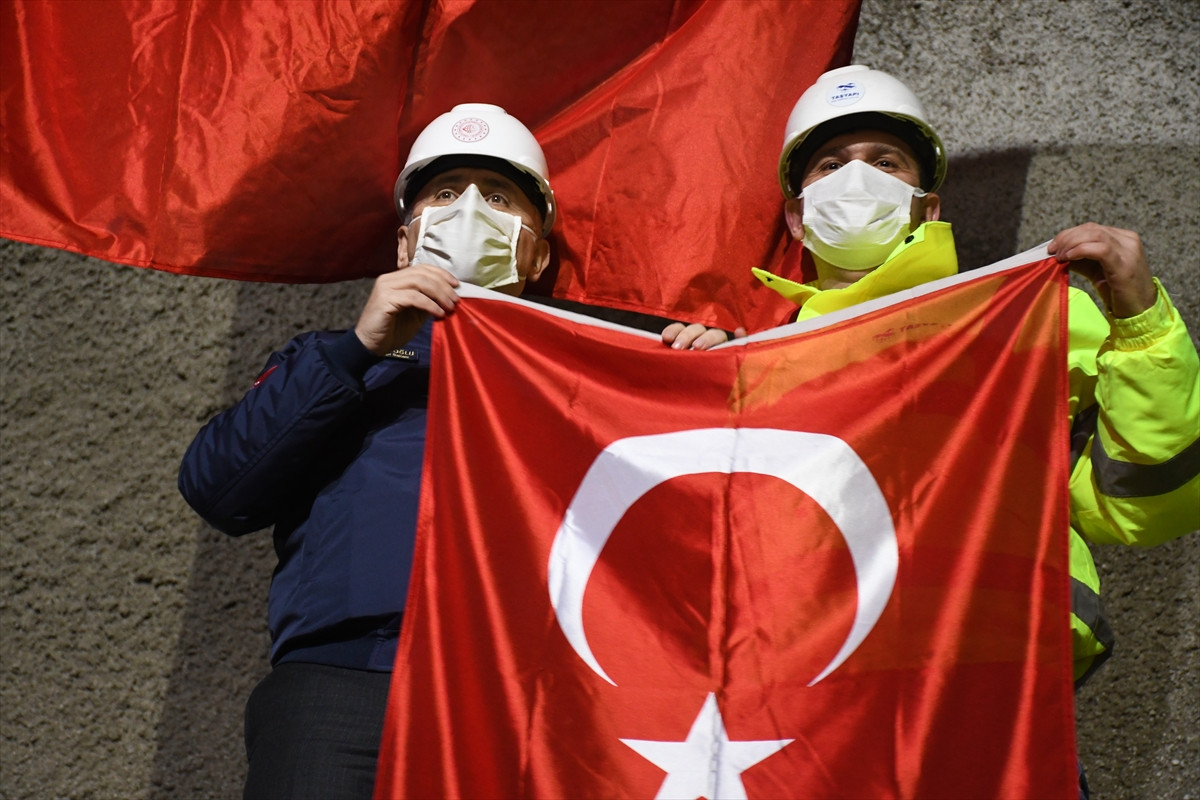 Kırkdilim Geçişi'ndeki 'T2 Tüneli'nde ışık göründü - Resim : 7