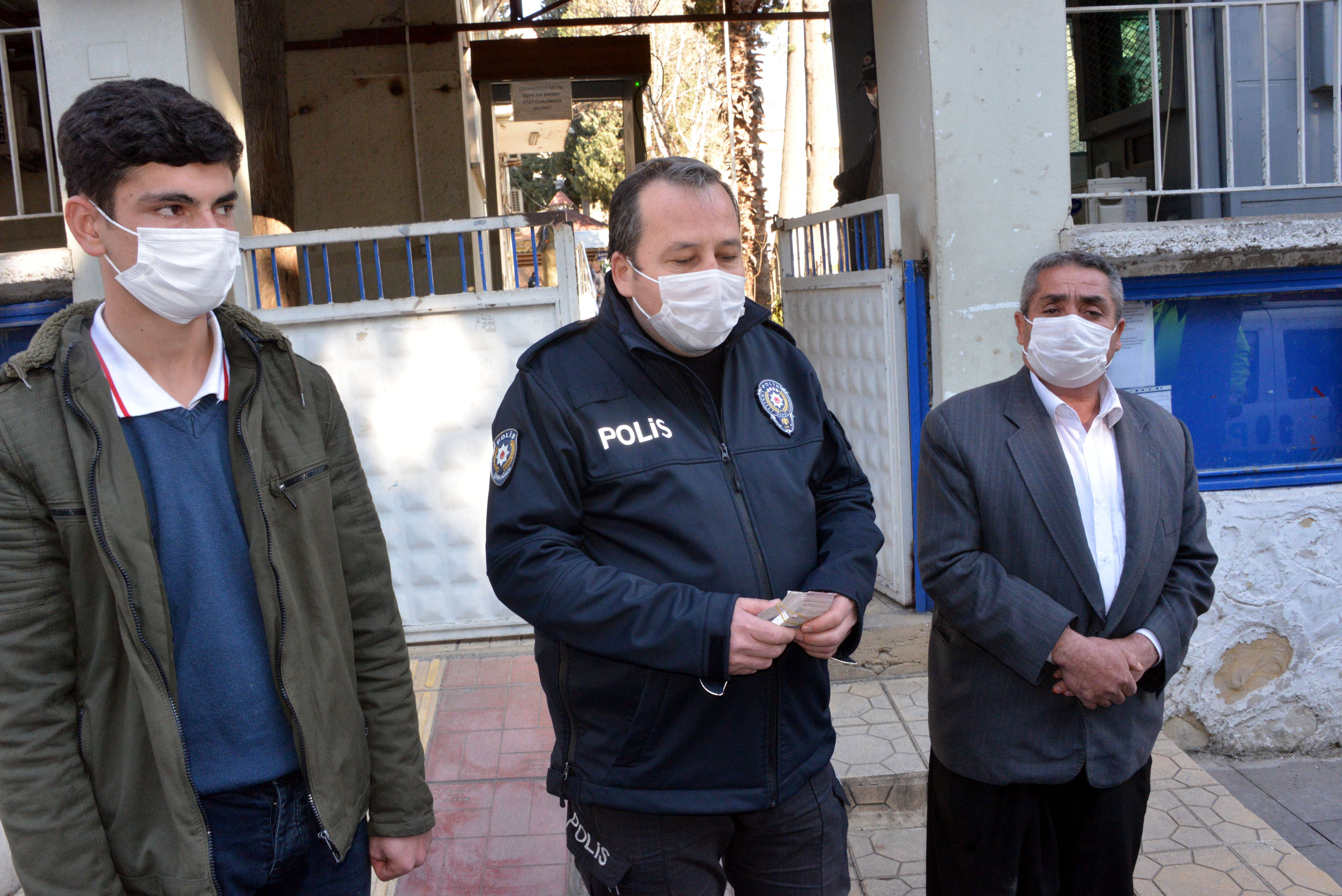 Kahramanmaraş'ta bulduğu 20 bin TL'yi sahibine verdi aldığı ödül şok etti - Resim : 3