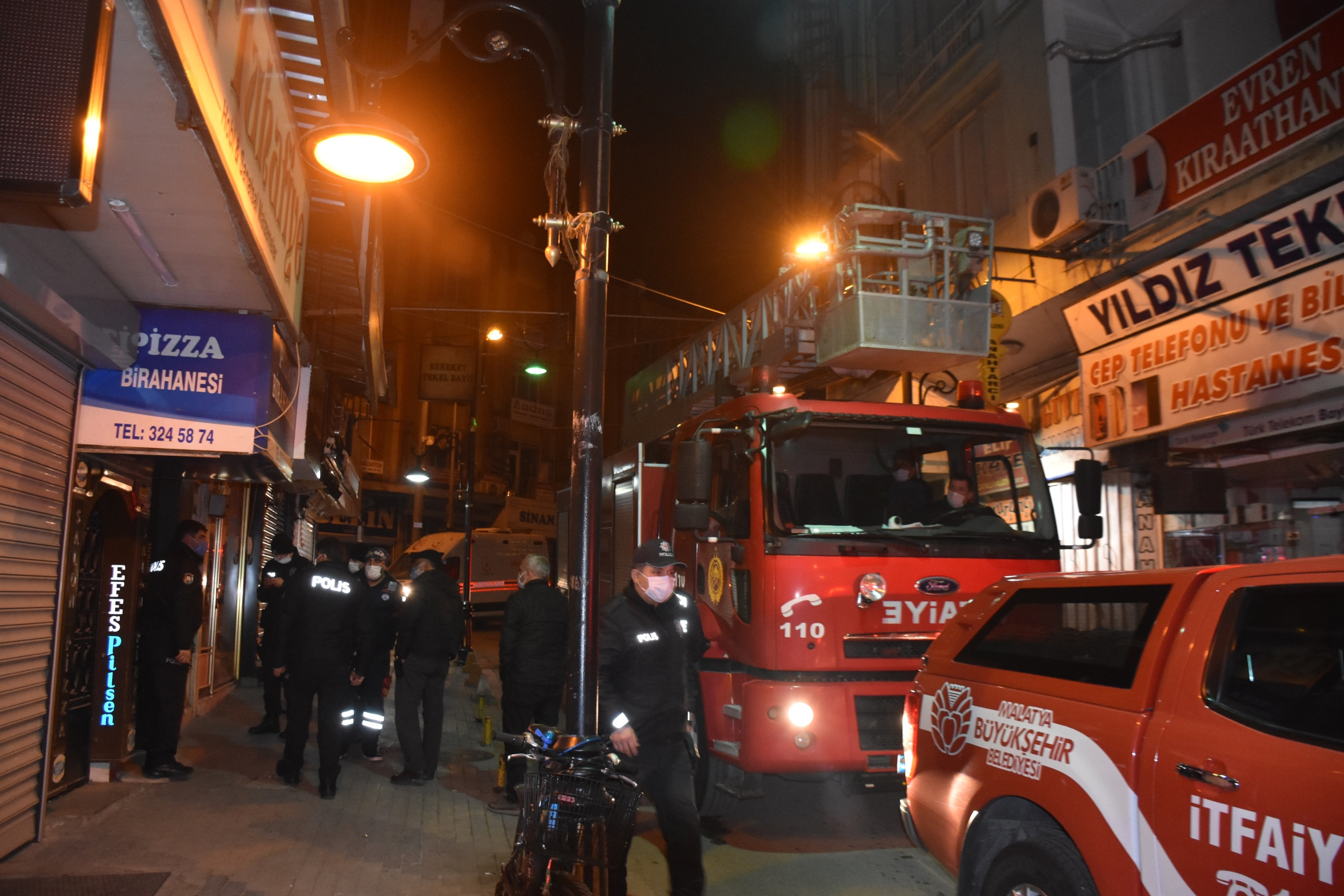 Silahlı rehin ihbarının altından kaçak eğlence partisi yapanlar çıktı - Resim : 8