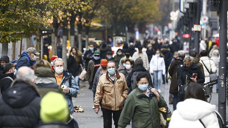 Merkel'den salgında üçüncü dalga uyarısı - Resim : 5