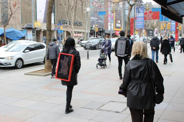 Yürüyerek günde 300 TL kazanıyorlar - Resim : 3