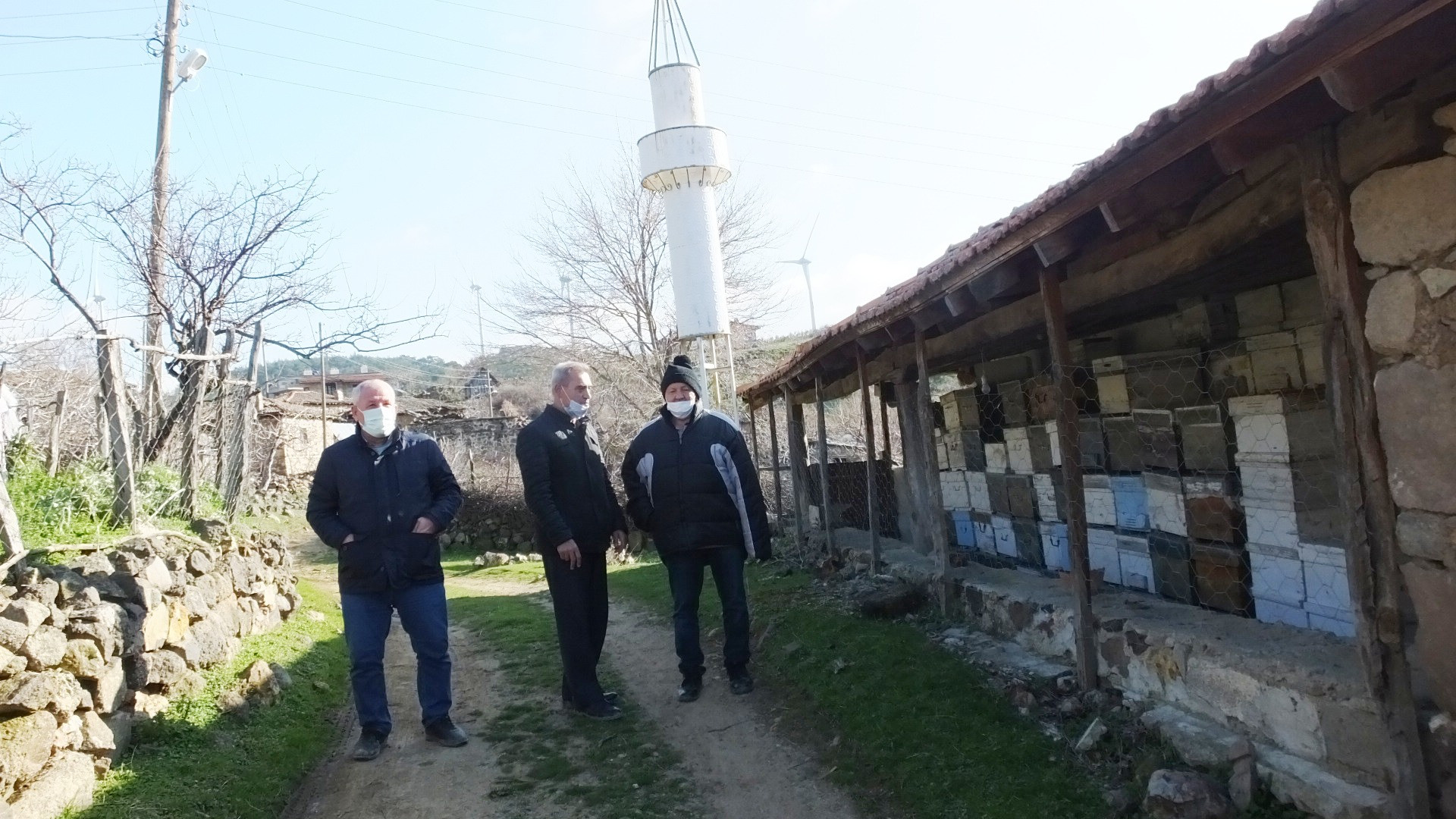 1980'de 45 aile vardı. Hayalet köyün yeni sahipleri koyunlar oldu - Resim : 4