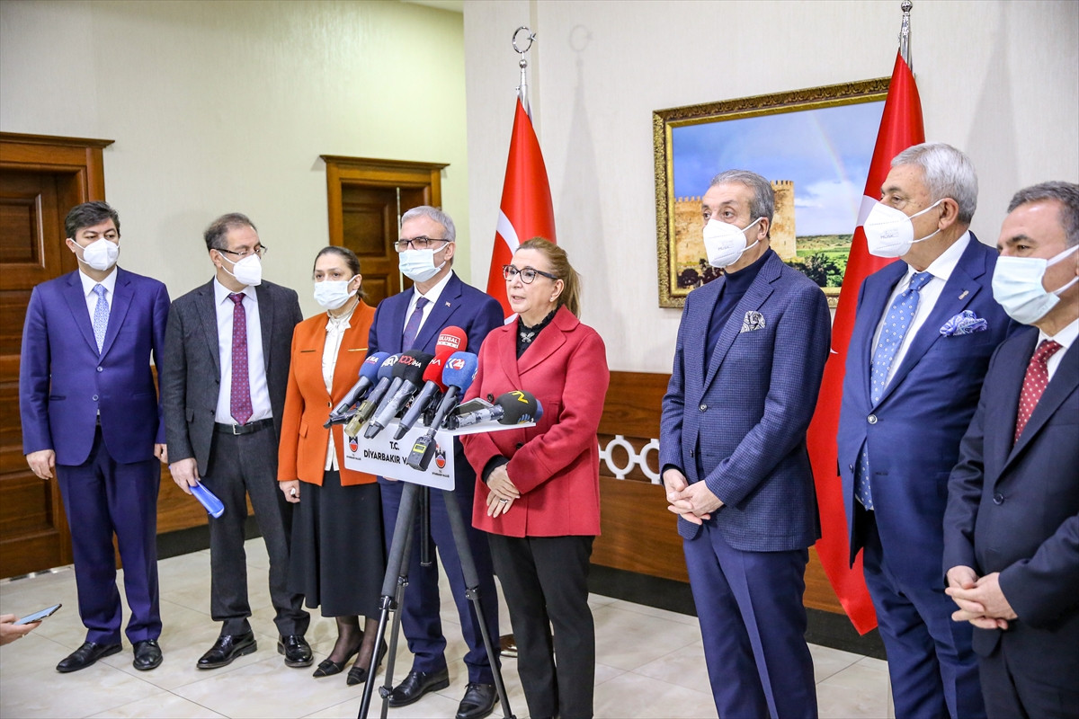 Bakan Pekcan'dan esnafa müjde. Ertelendi - Resim : 2