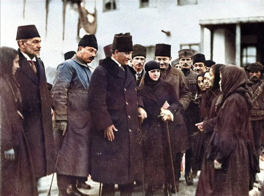 Gazi Mustafa Kemal Atatürk: Dünyada gördüğünüz her şey kadınların eseridir. 8 Mart Dünya Kadınlar Gününüz kutlu olsun - Resim : 2