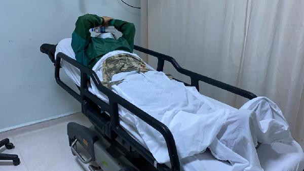 Sağlıkçıya su şişeli saldırı. 17 yaşındaki kız gözaltında - Resim : 2