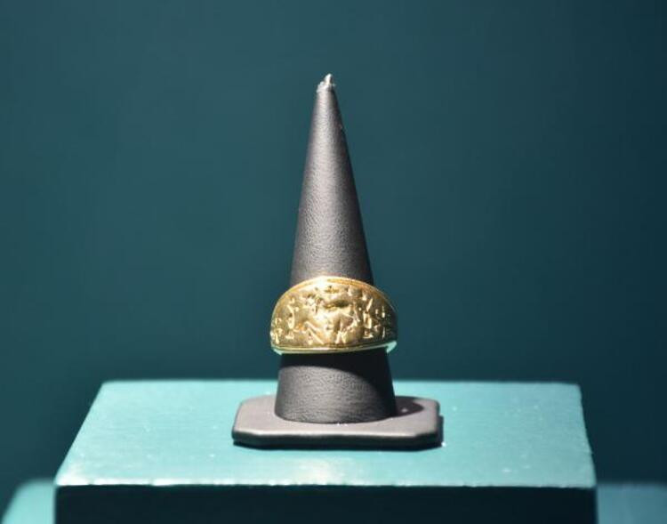 Tarlanın ortasında buldu araba parasına sattı. Sivas görmek için kuyrukta - Resim : 1