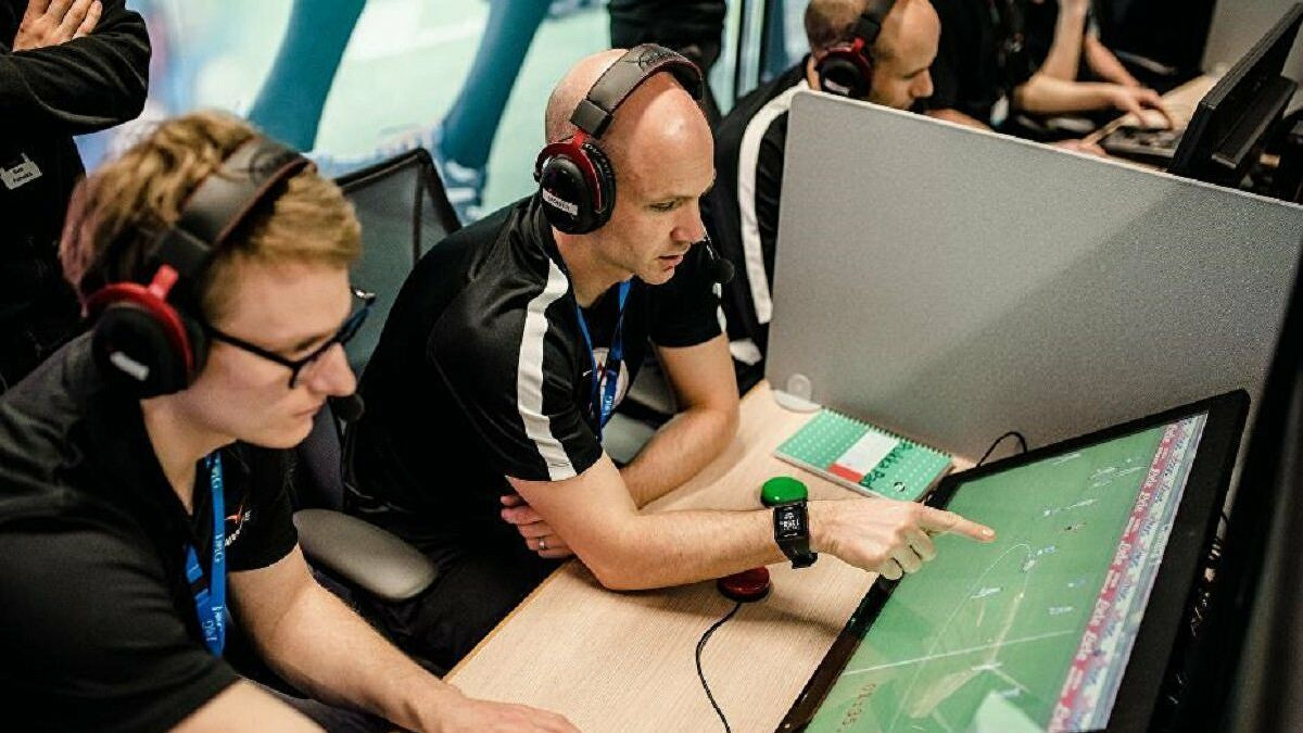 Premier Lig'de VAR protokolü değişiyor - Resim : 1