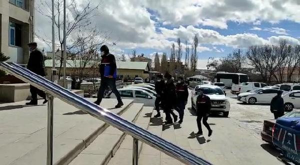 PKK'lı kadın terörist yakalandı - Resim : 1