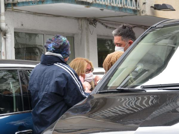 Kaza yapan kadın hüngür hüngür ağladı - Resim : 11